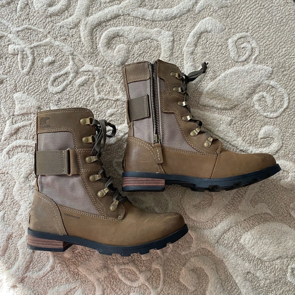 Sorel emelie boot